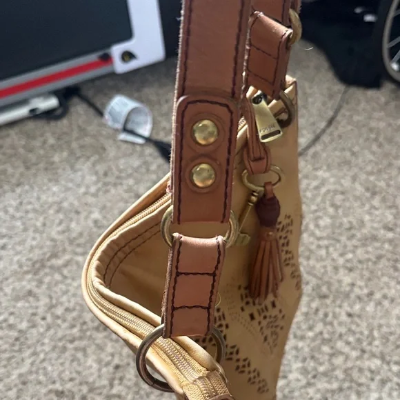 Fossil Brown Leather Cutout Shoulder Bag - Picture 13 of 16